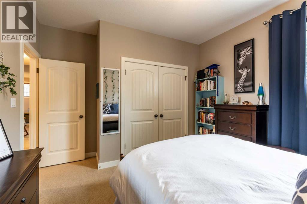 207 Hamptons Way SE - 38