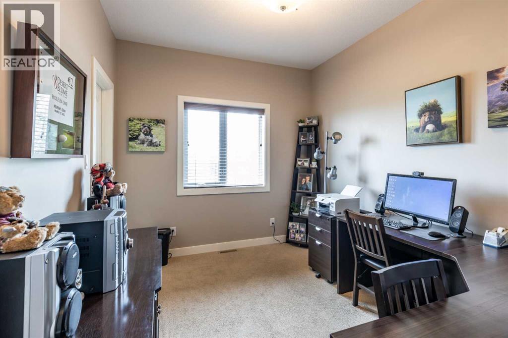 207 Hamptons Way SE - 27