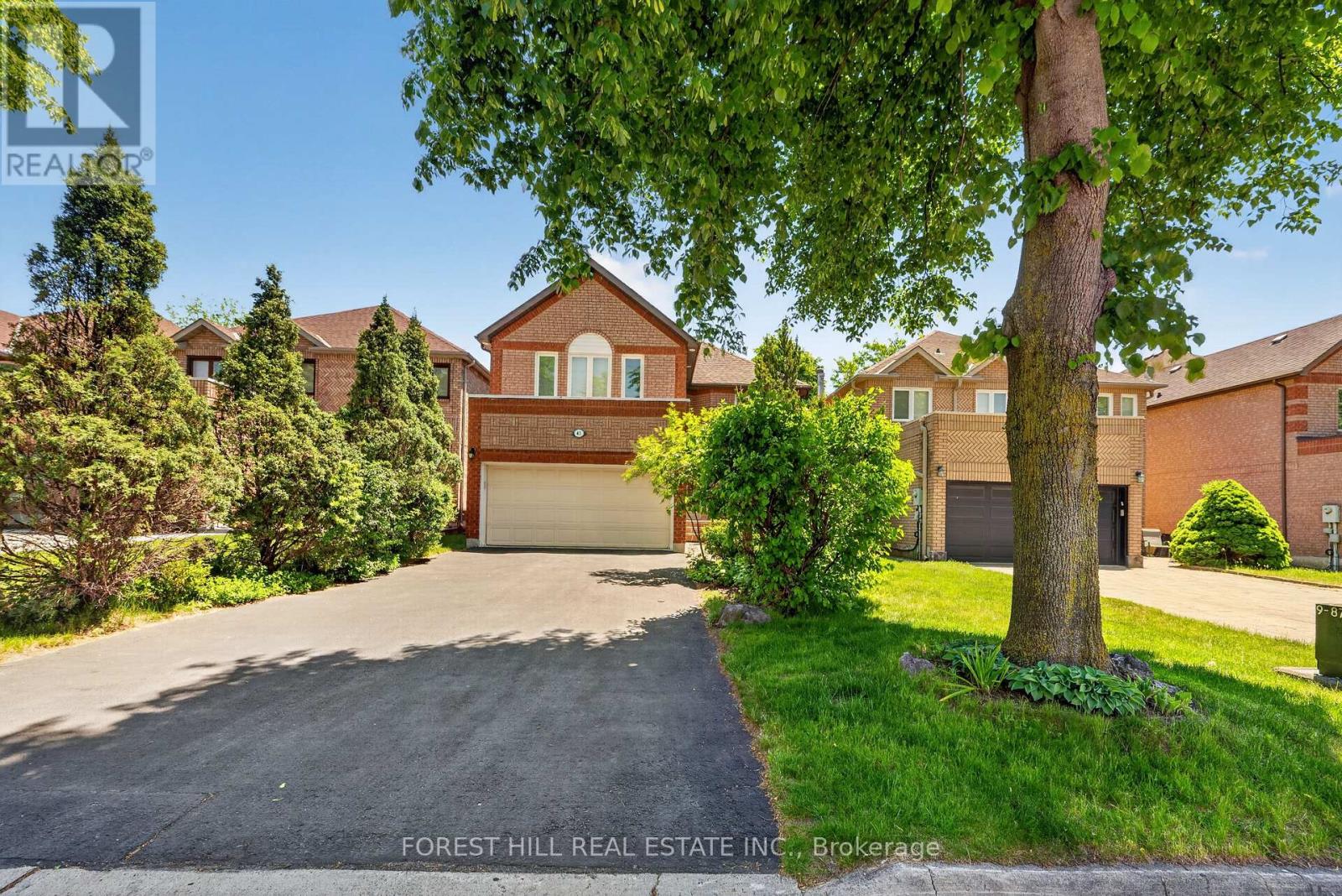 43 ROCKWOOD CRESCENT - 3