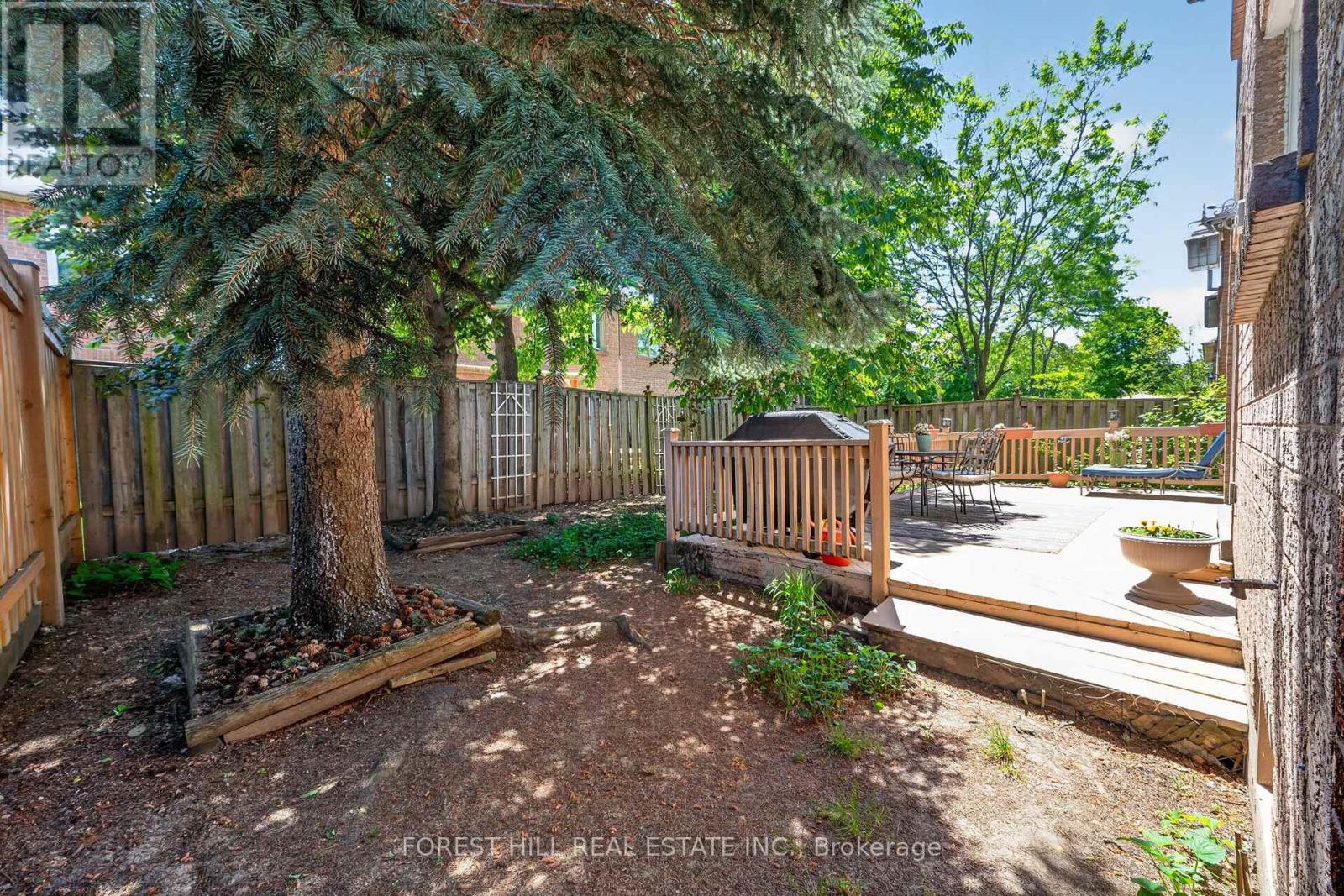 43 ROCKWOOD CRESCENT