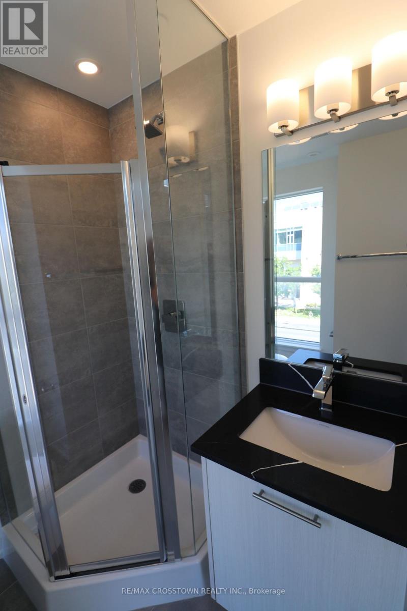 4TH – 57-861 SHEPPARD AVENUE W