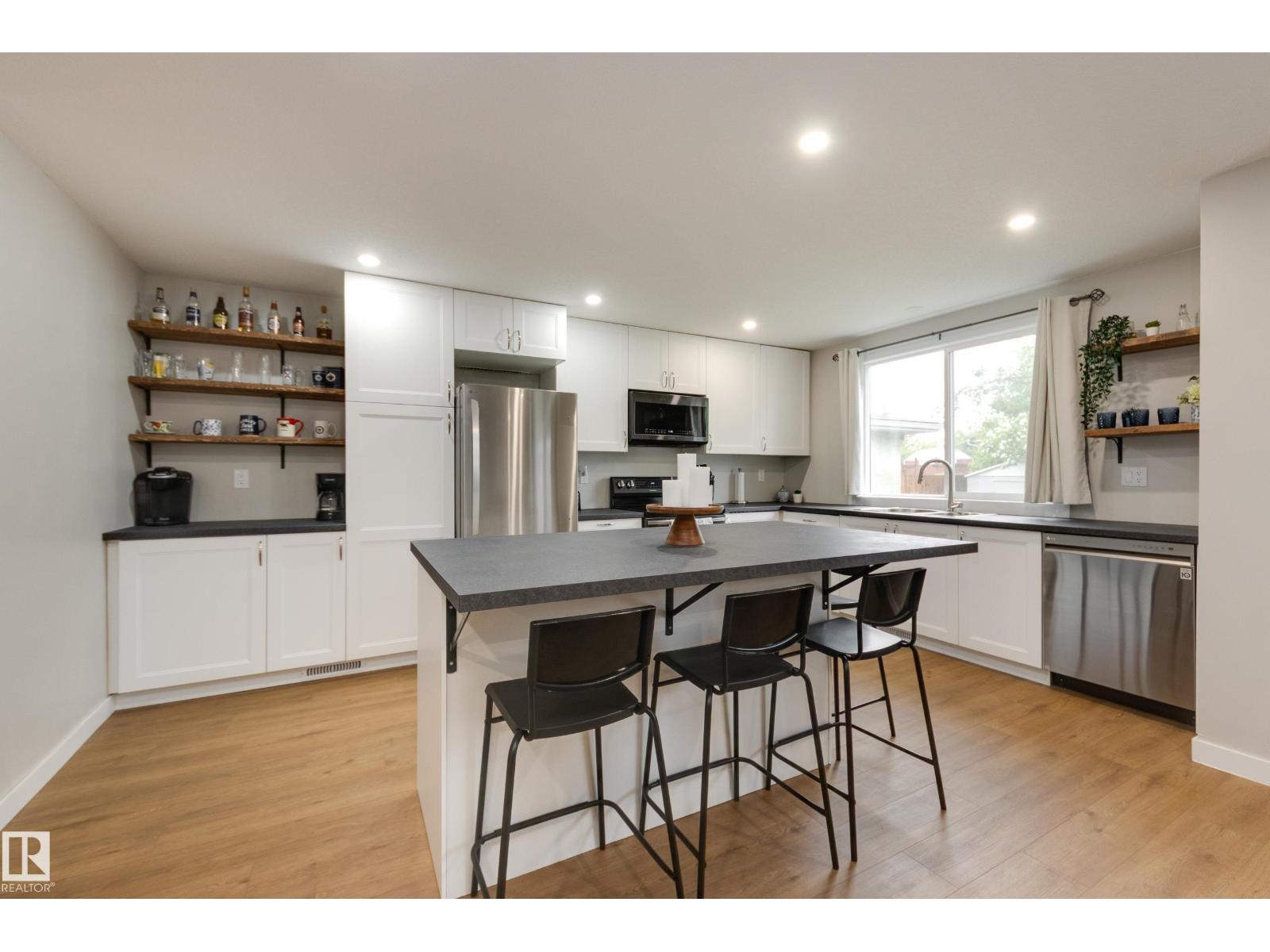 29 CHUNGO DR — photo 11