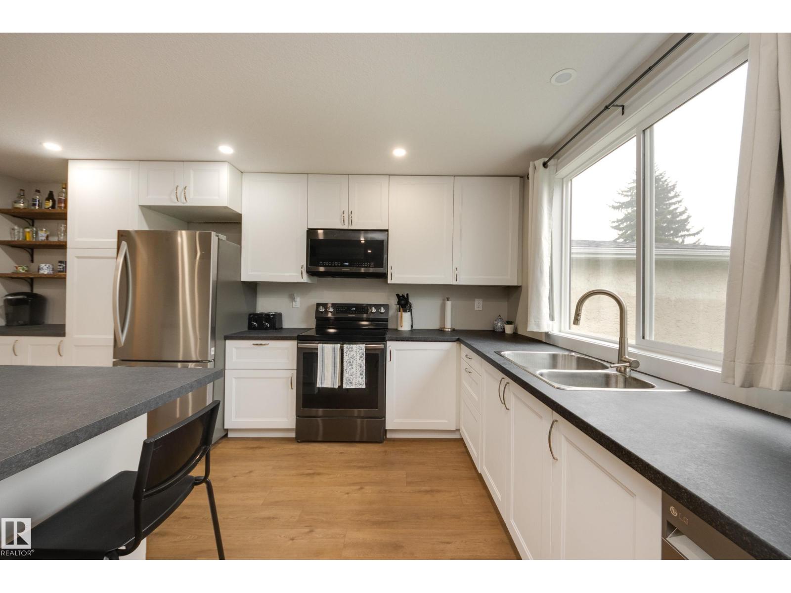 29 CHUNGO DR — photo 13