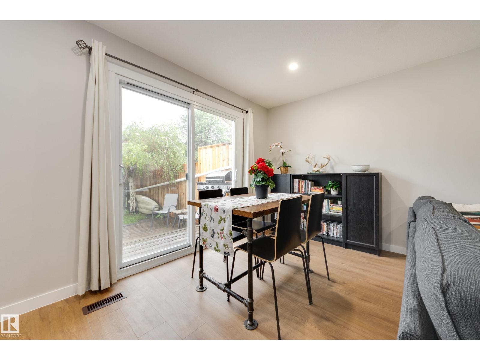 29 CHUNGO DR — photo 8