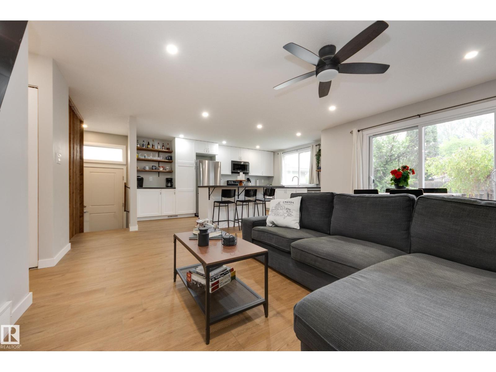 29 CHUNGO DR — photo 9
