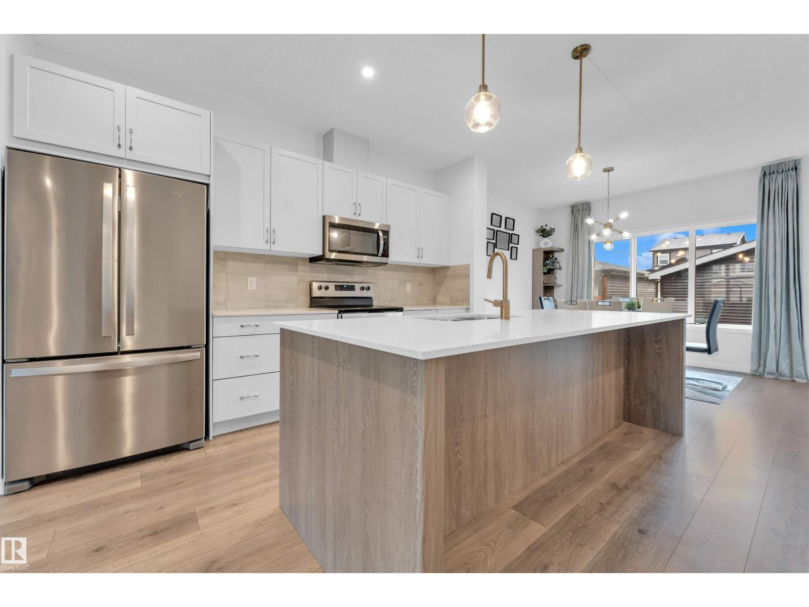 3607 6 AV SW - 12