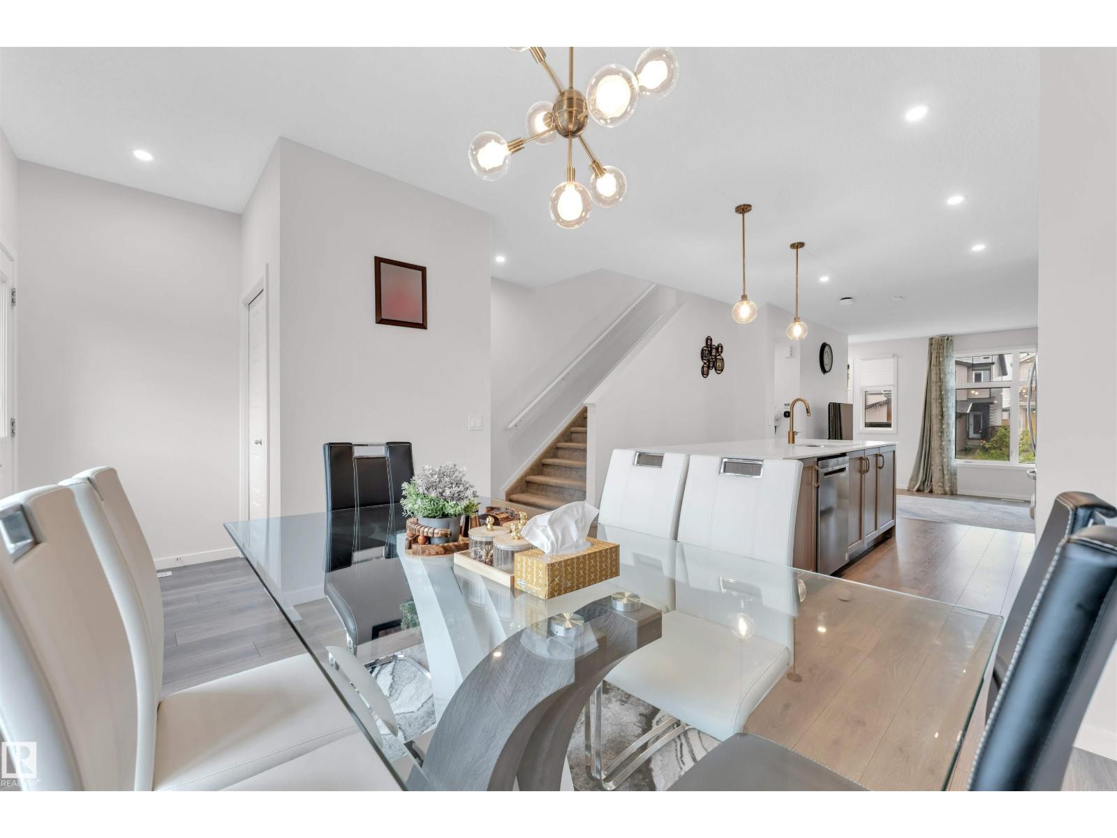 3607 6 AV SW - 17
