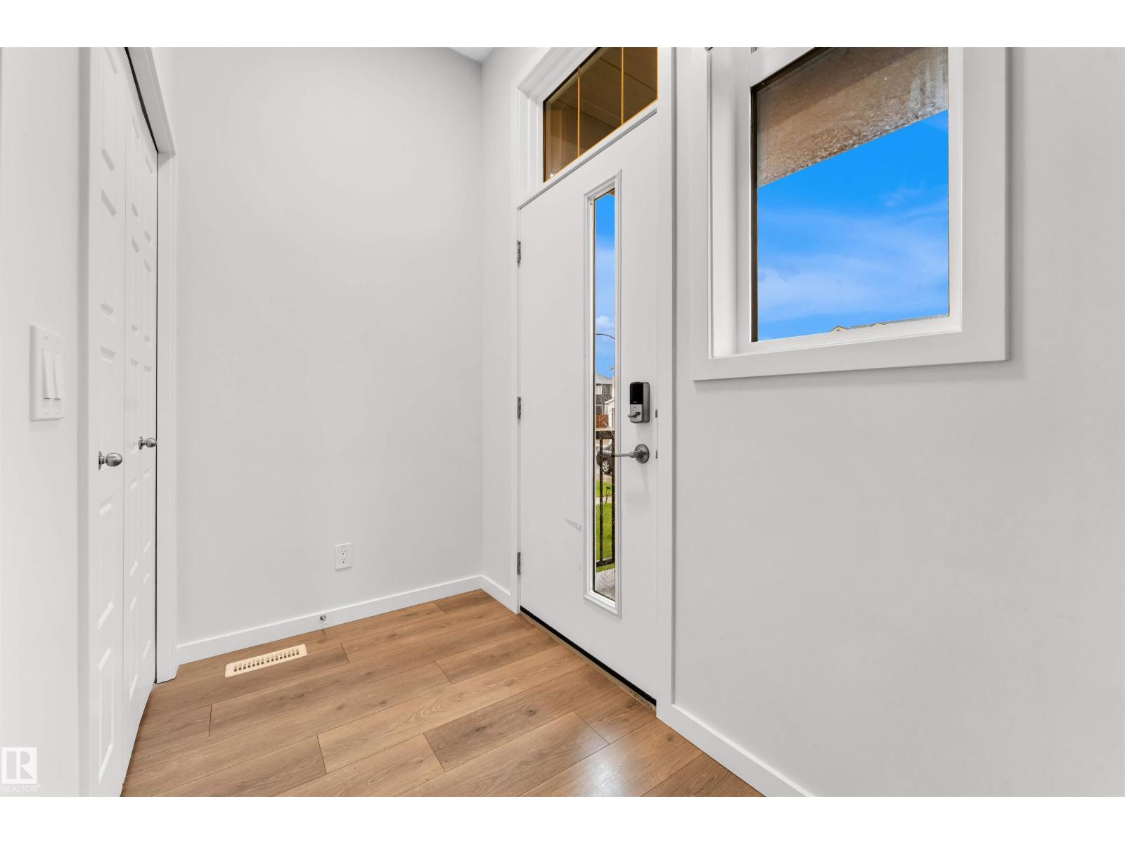 3607 6 AV SW - 6