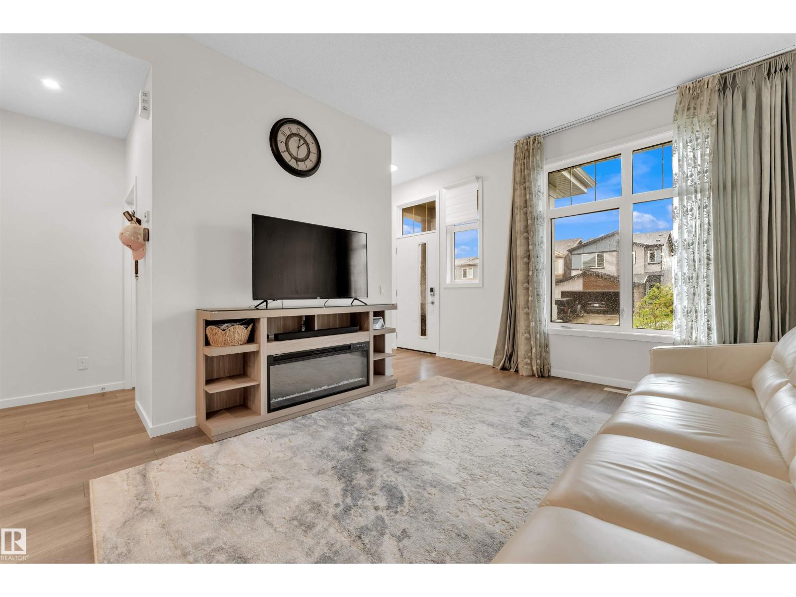 3607 6 AV SW - 9