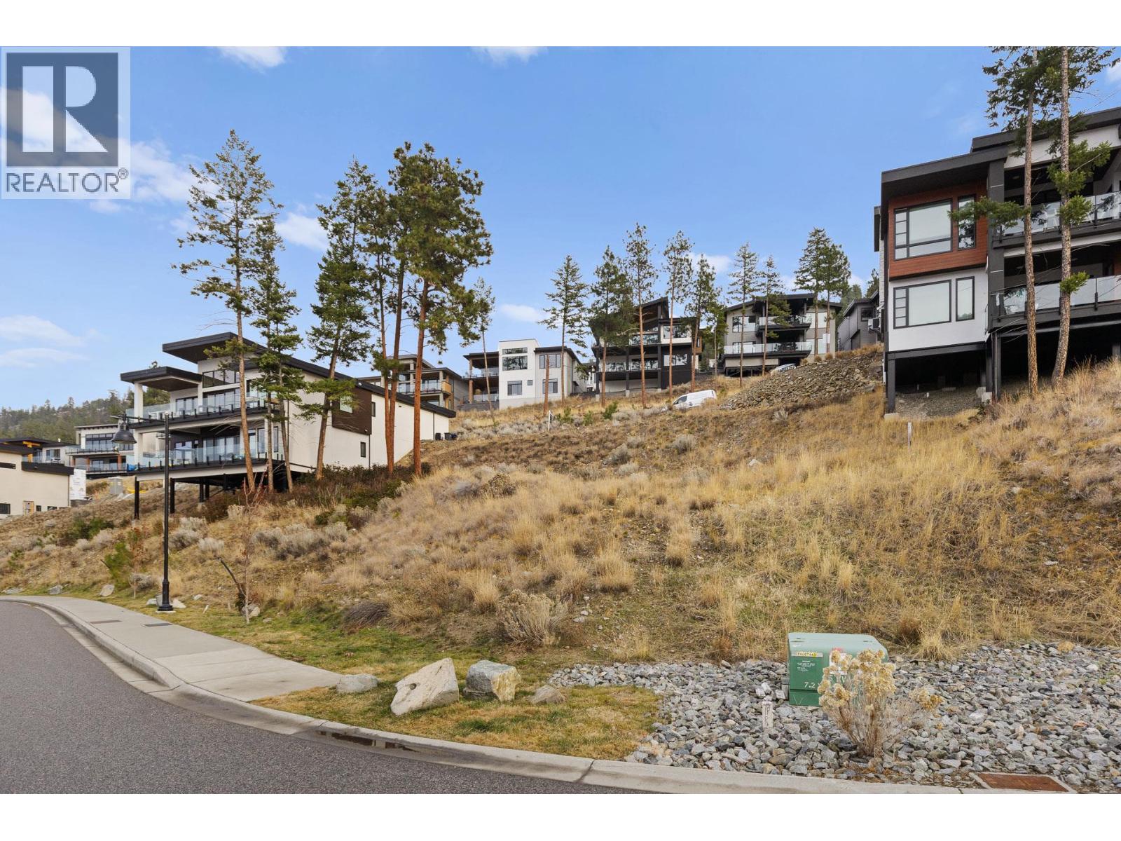  3332 Black Pine Lane, Kelowna