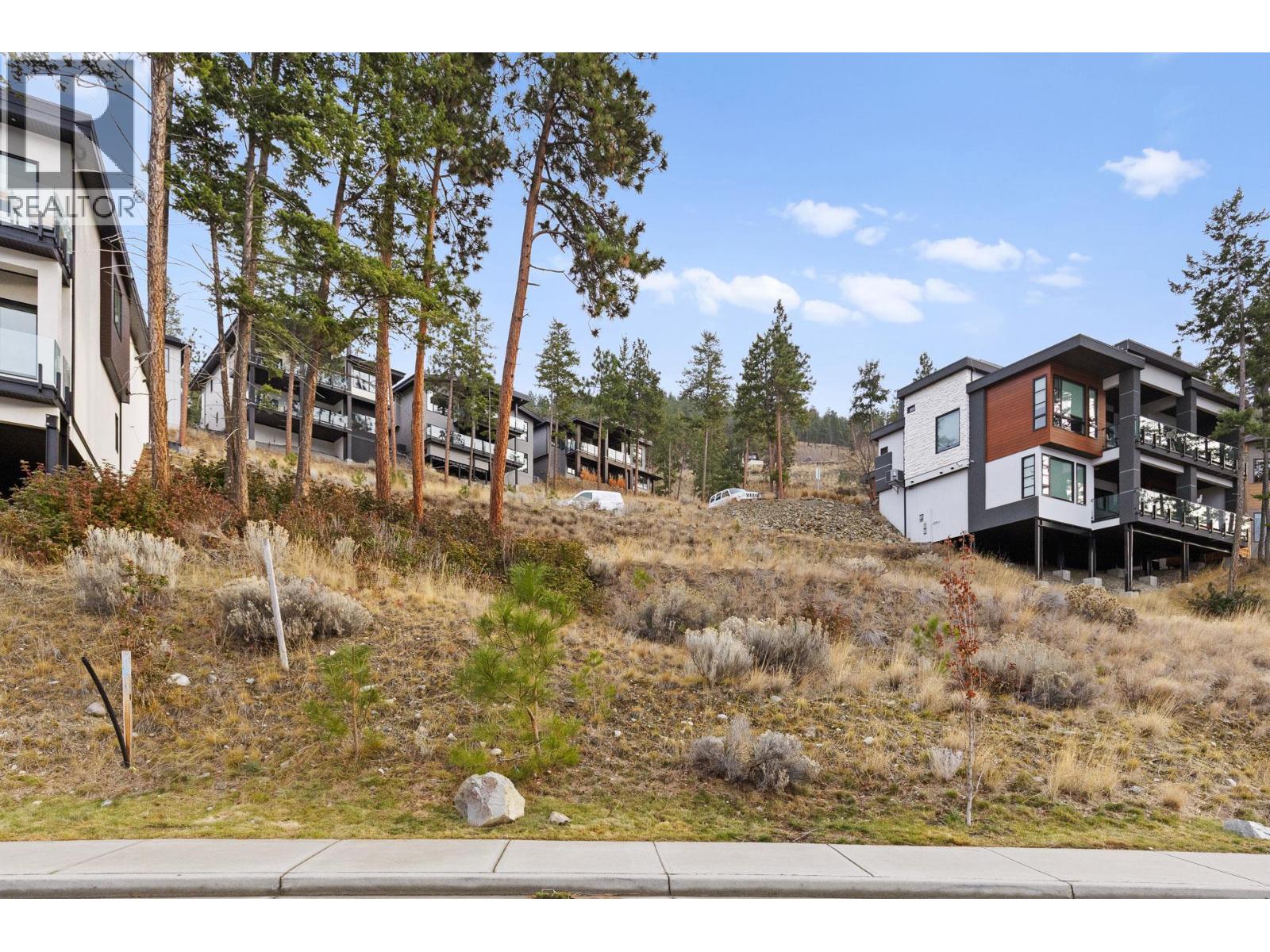  3332 Black Pine Lane, Kelowna