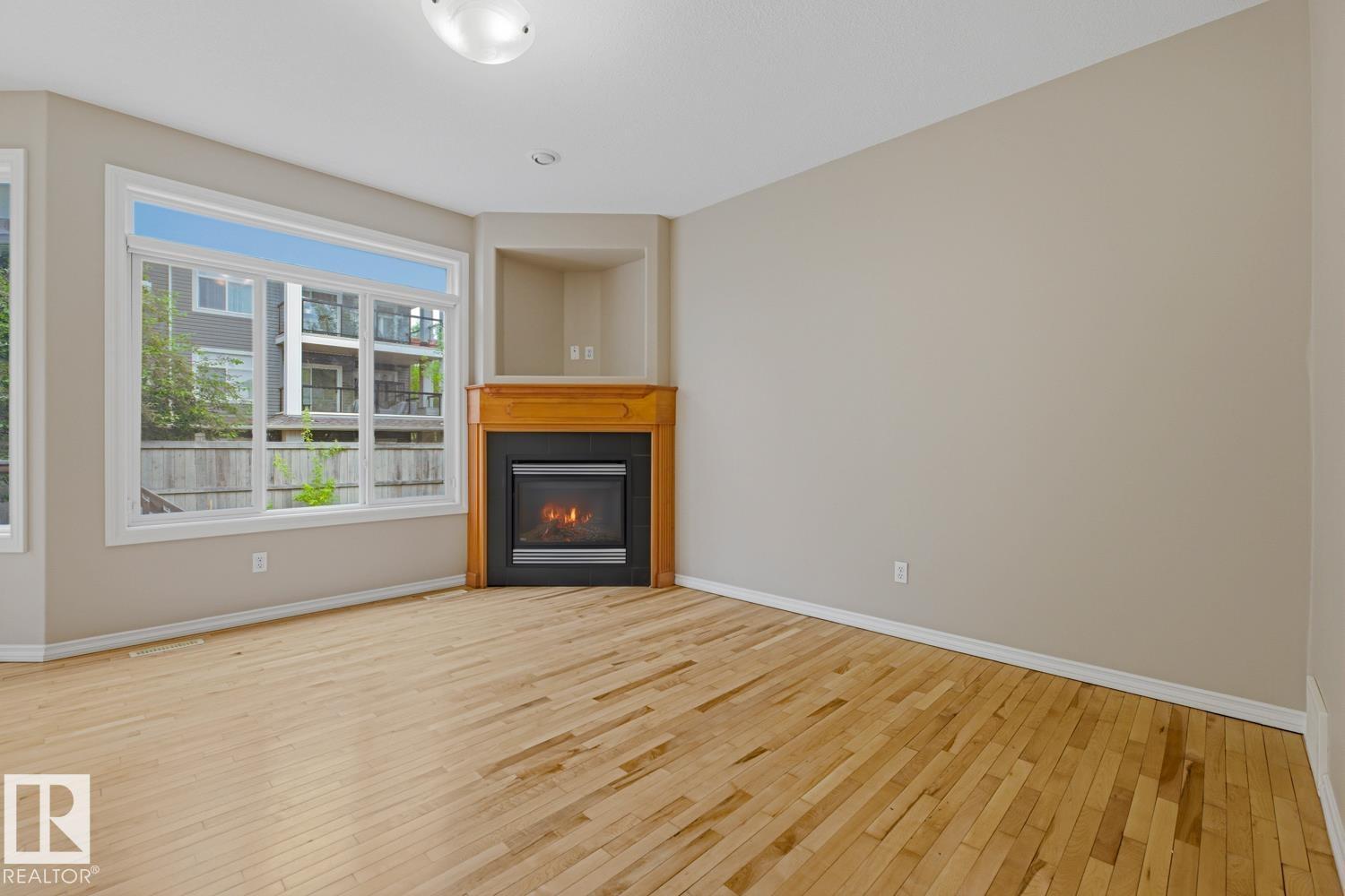 11612 11 AV SW - 6