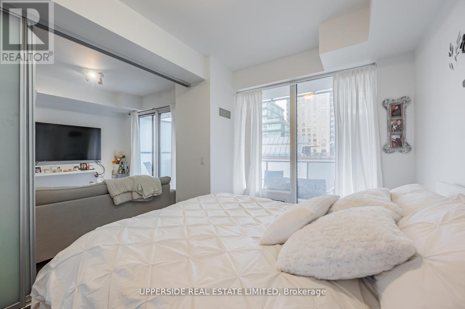 #608 65 ST. MARY STREET - 11