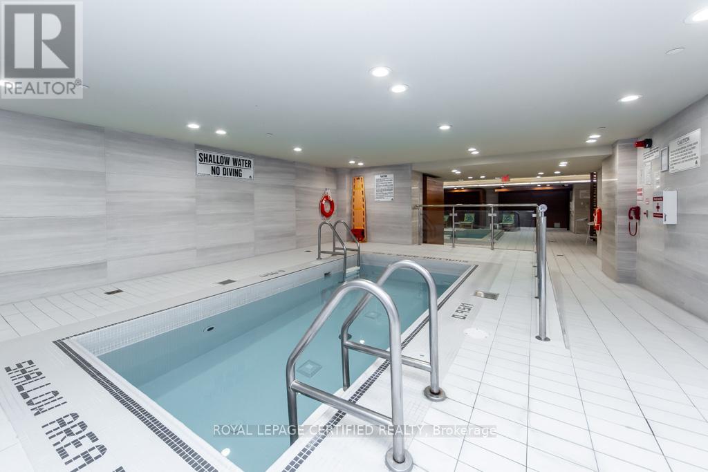 #928 29 QUEENS QUAY STREET E - 41