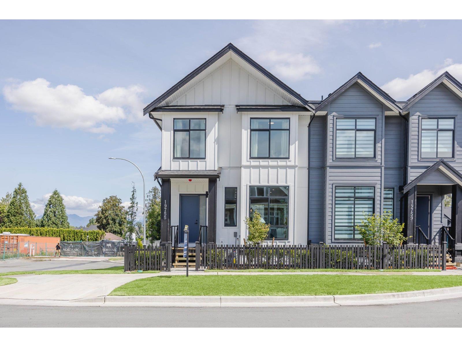 19767 75B AVENUE, Langley