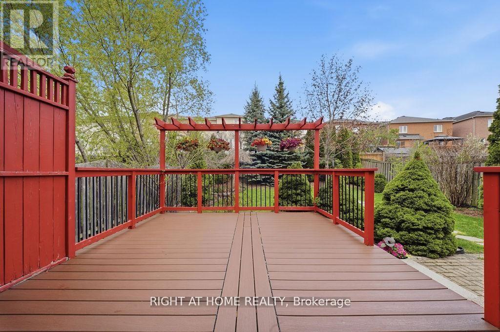 25 NOBBS DRIVE - 39