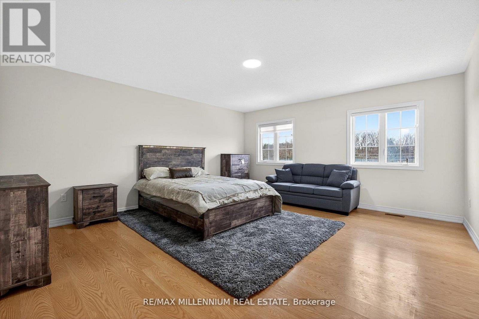 75 TWIN HILL CRESCENT - 28