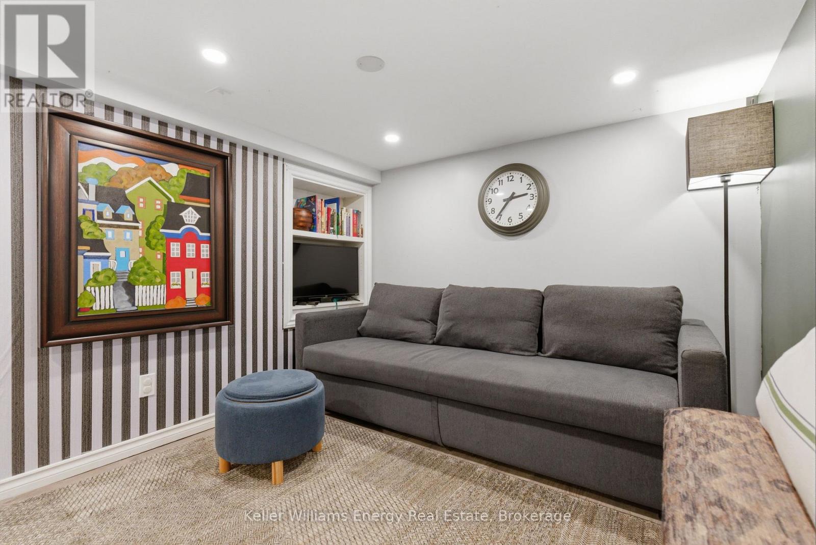 306 COURCELLETTE AVENUE - 23