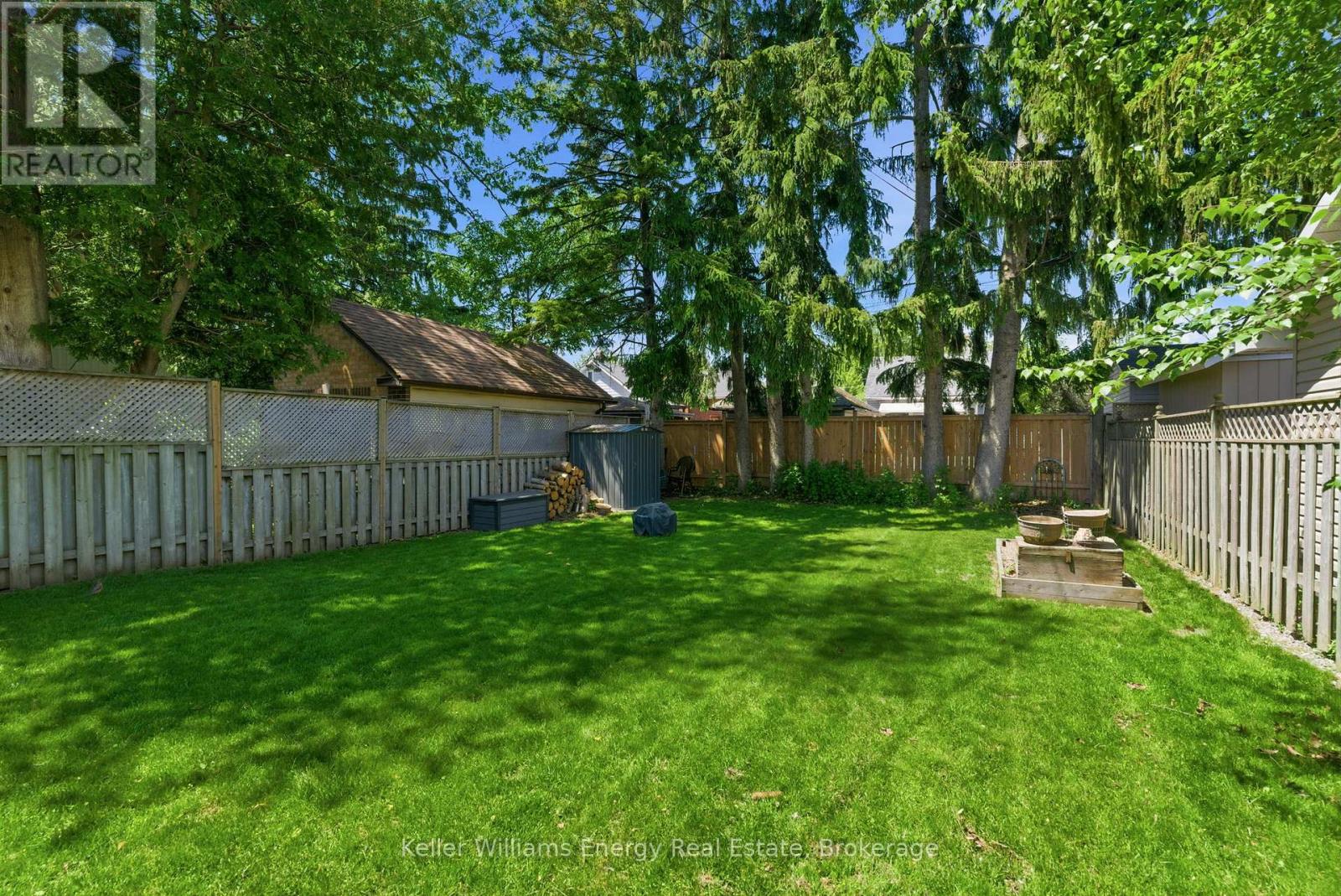 306 COURCELLETTE AVENUE - 27