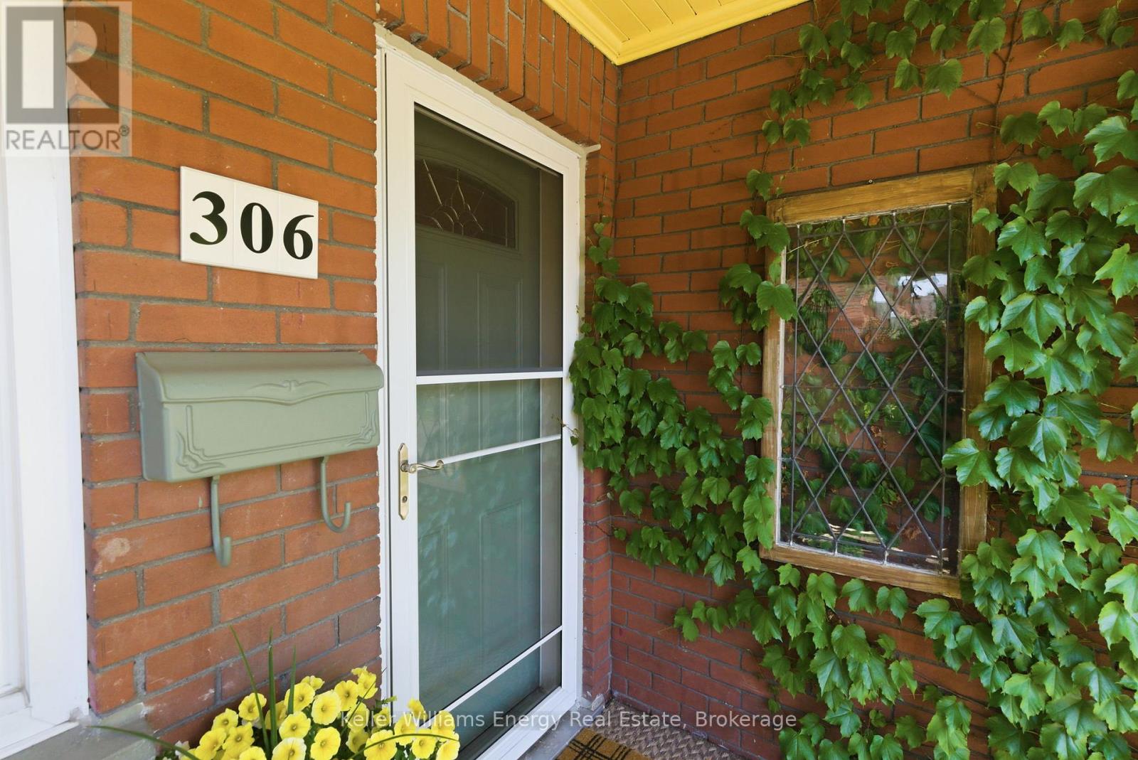 306 COURCELLETTE AVENUE - 33