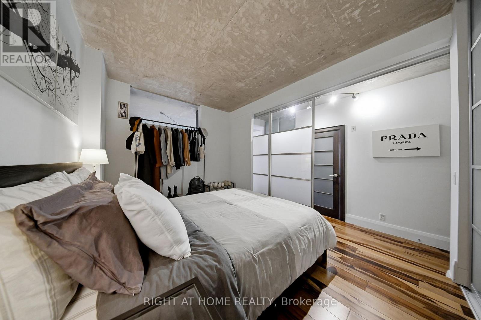 #405 50 CAMDEN STREET - 16