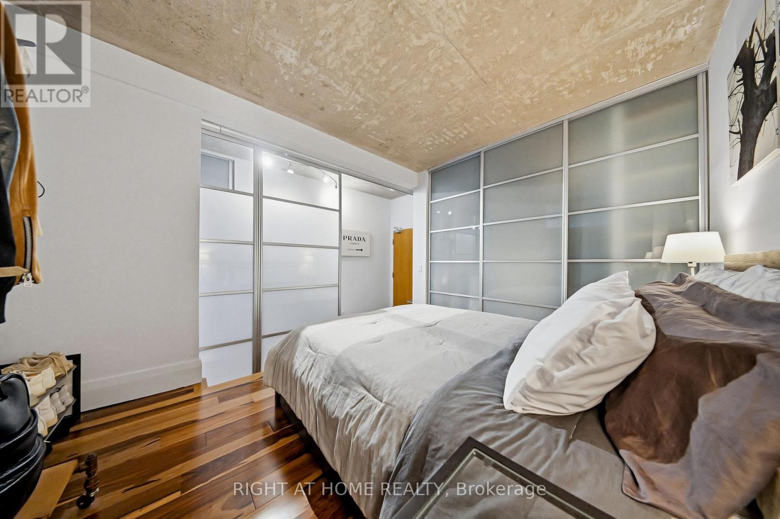 #405 50 CAMDEN STREET - 17