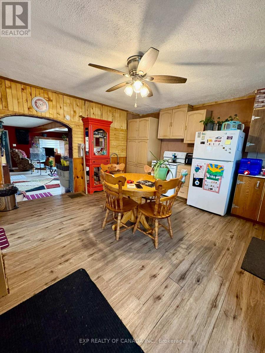633 GLEASON AVENUE - 16
