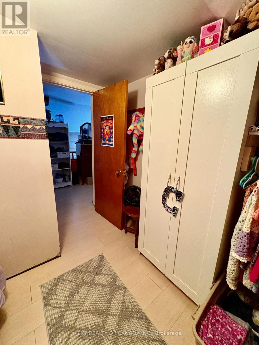 633 GLEASON AVENUE - 25