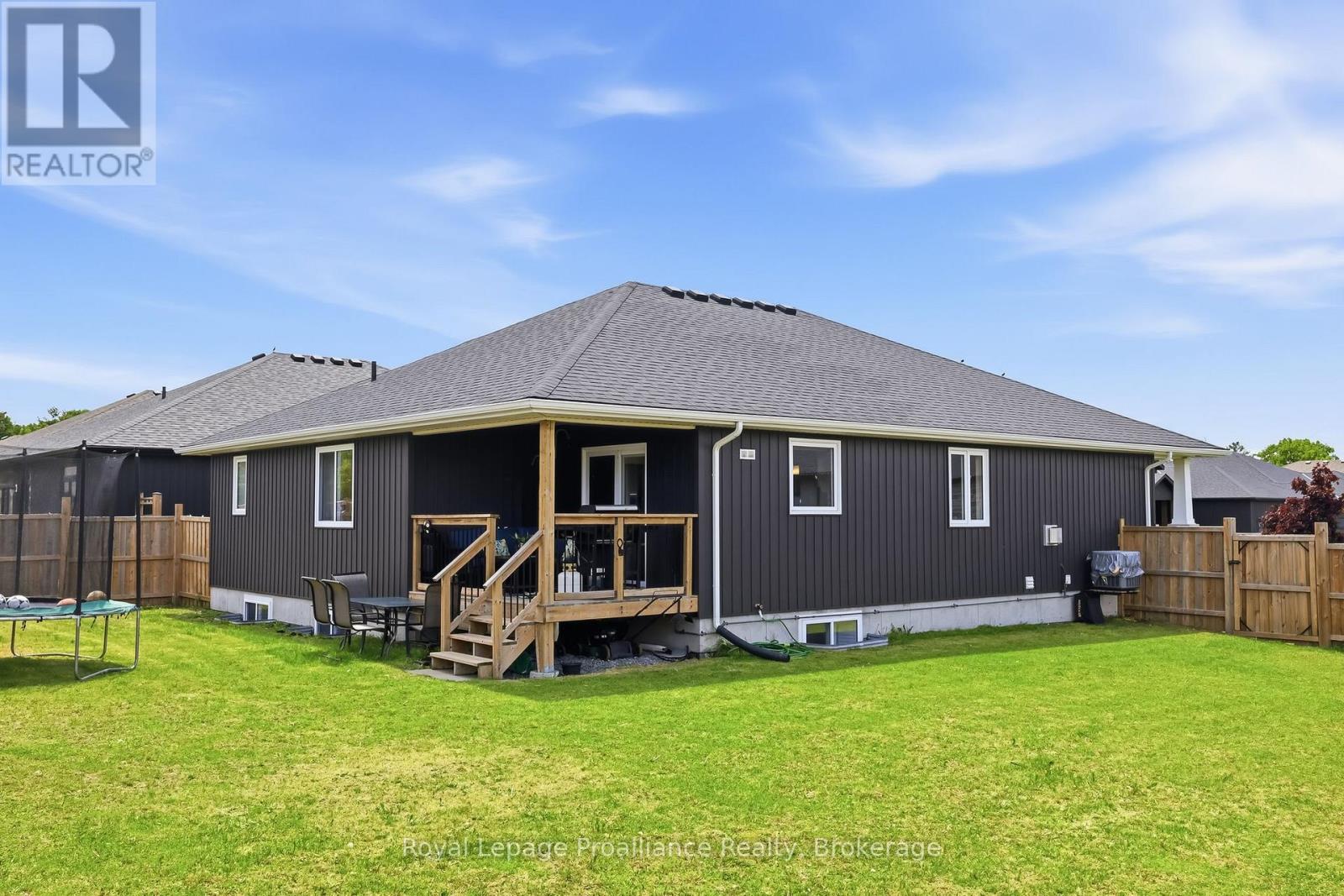 31 GAVIN CRESCENT - 41