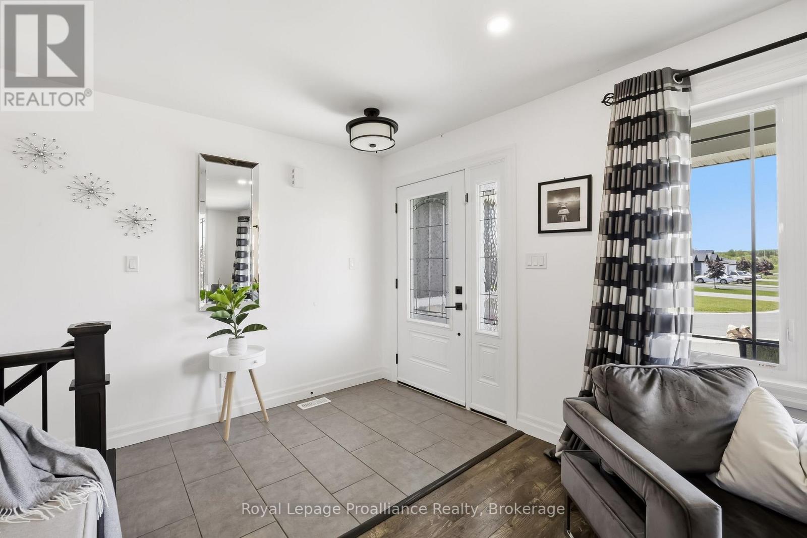 31 GAVIN CRESCENT - 6