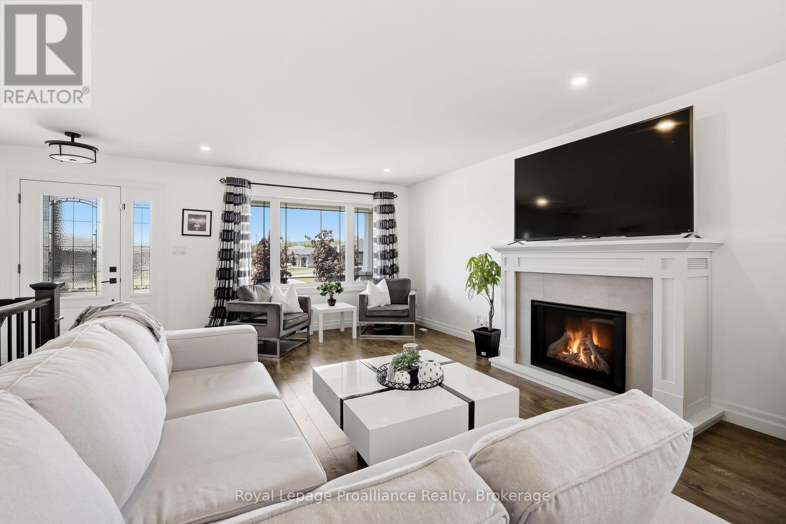 31 GAVIN CRESCENT - 9