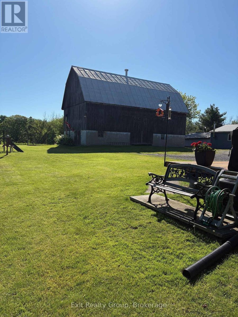 2775 COUNTY RD 40 - 27