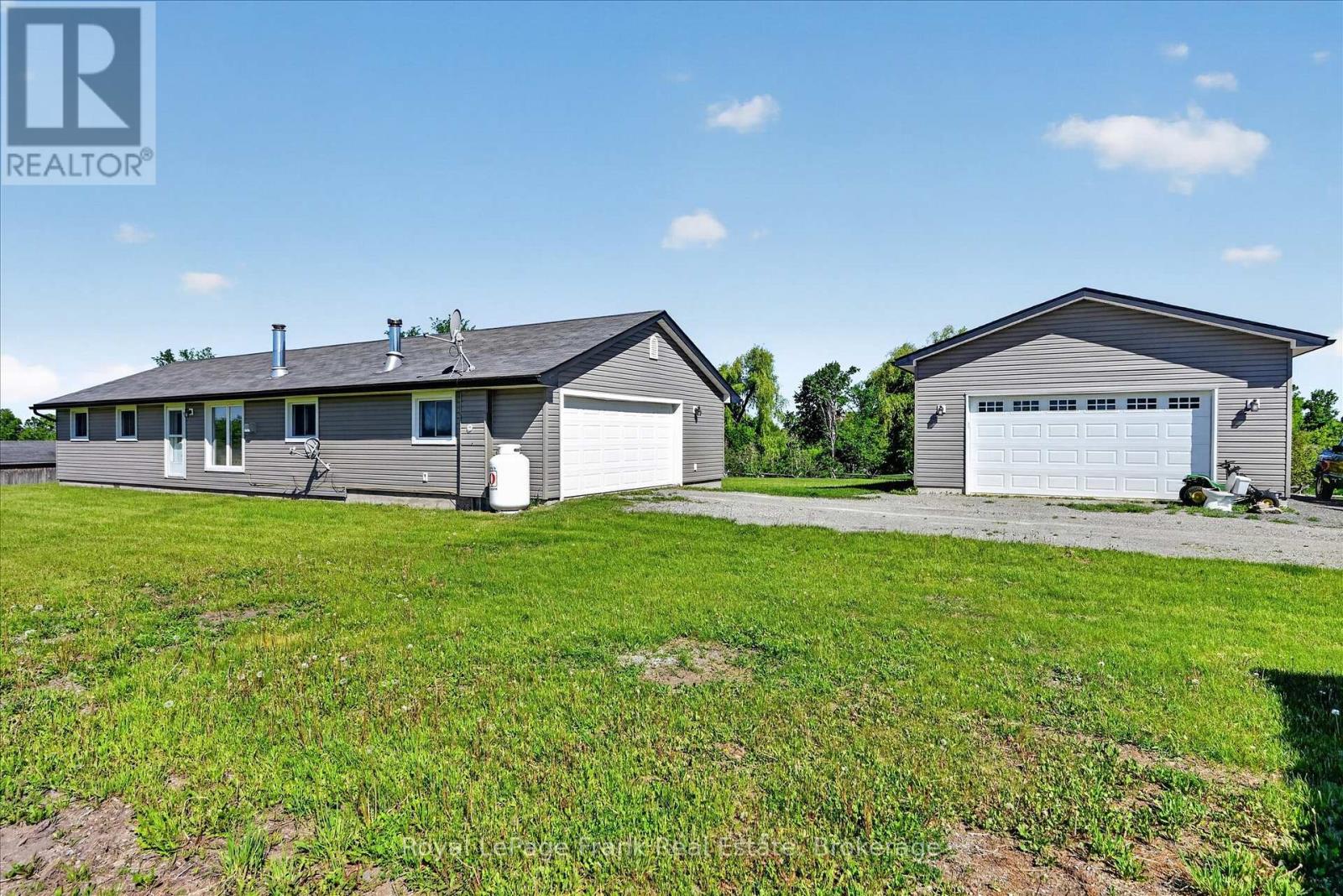 394 7TH LINE ROAD - Image 2