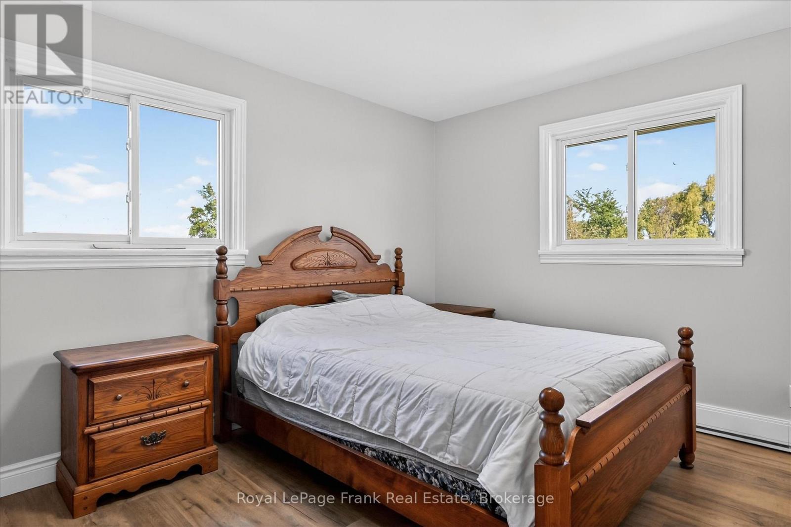 394 7TH LINE ROAD - 20