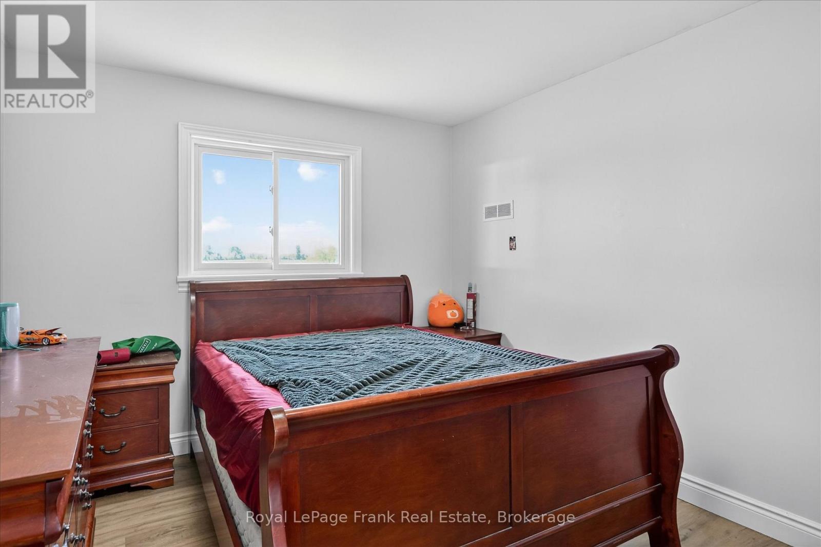 394 7TH LINE ROAD - 29