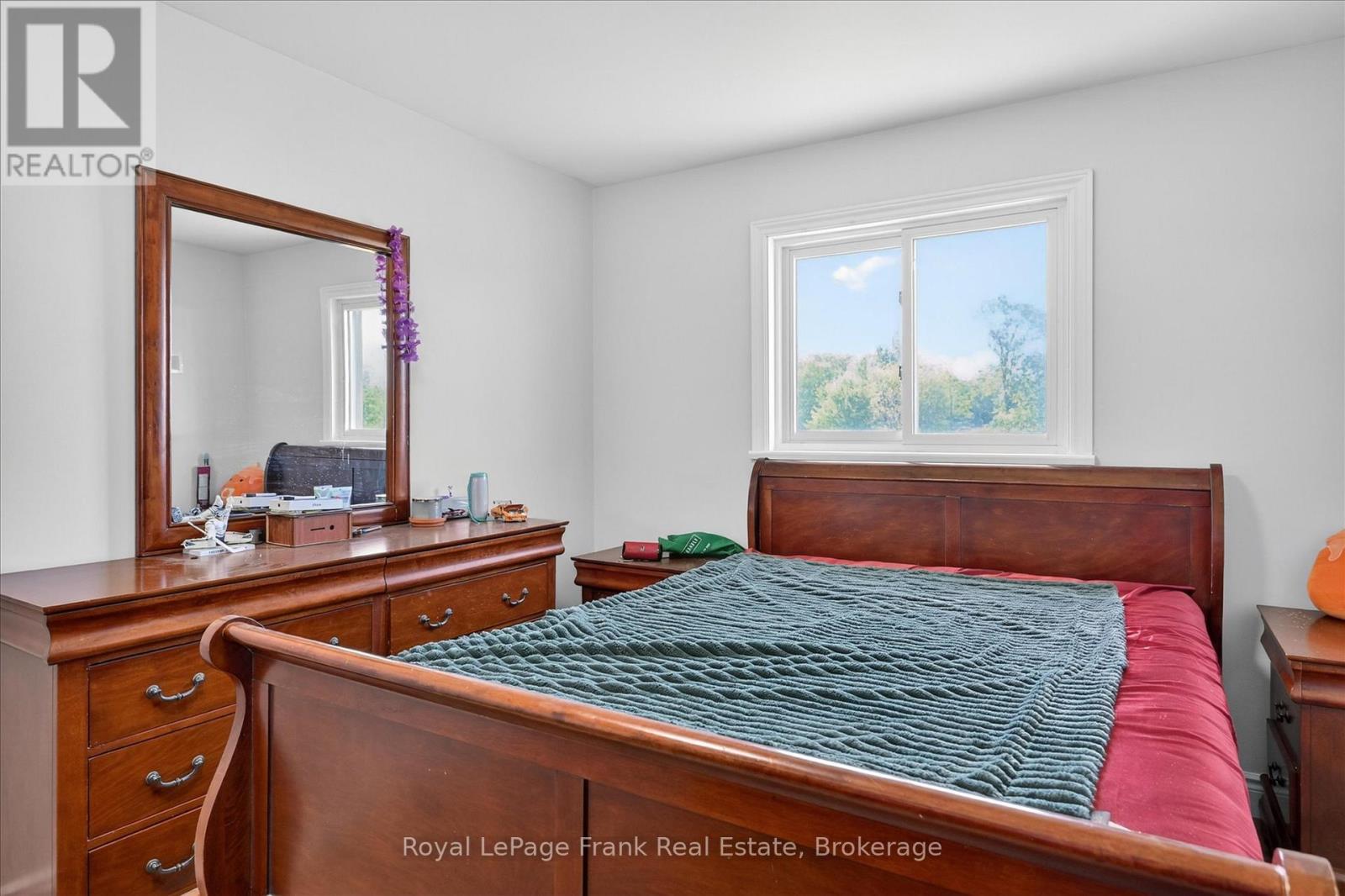 394 7TH LINE ROAD - 30