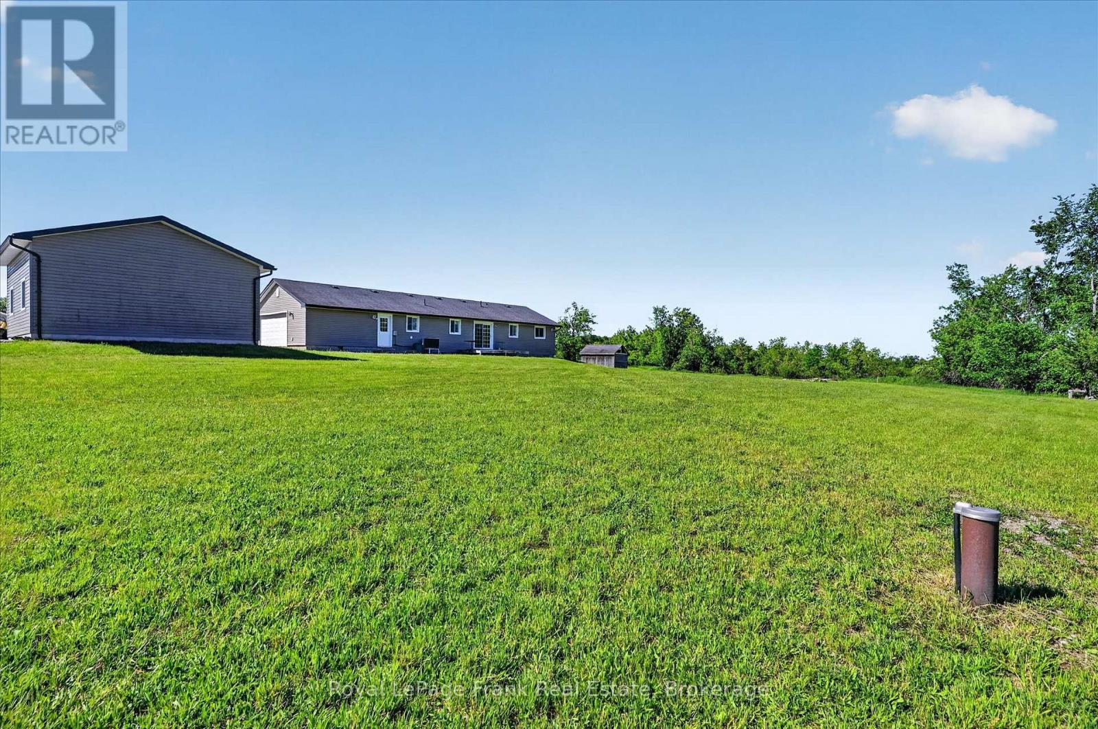 394 7TH LINE ROAD - 38