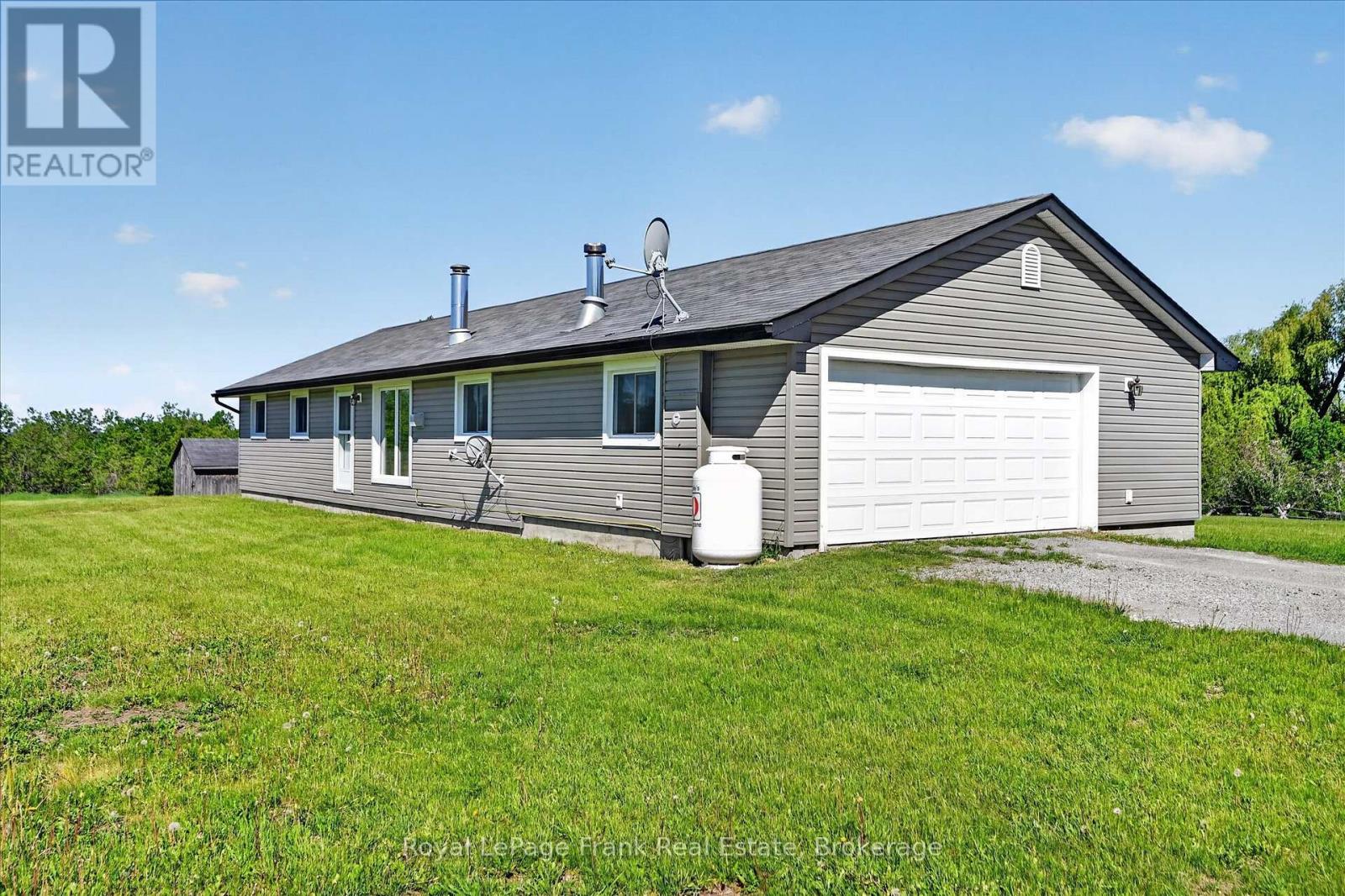 394 7TH LINE ROAD - 5