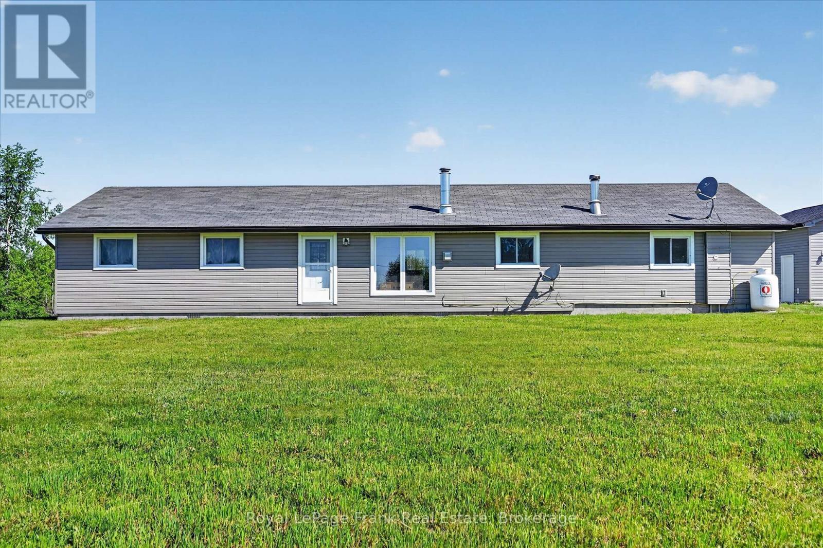 394 7TH LINE ROAD - 6