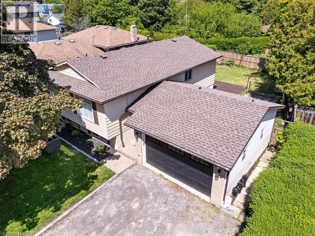 84 ELGAR Avenue - 21