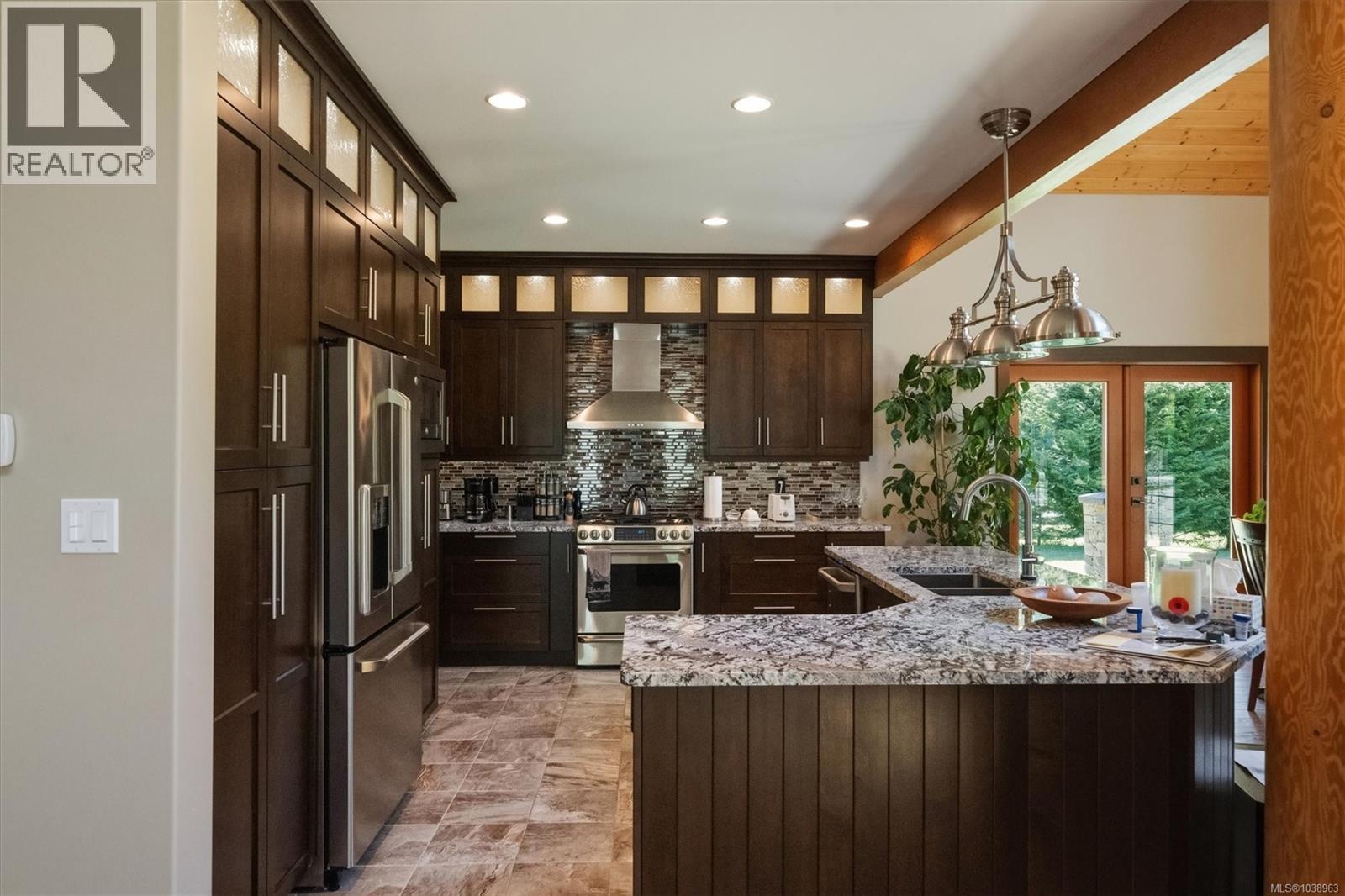 352 Ships Point Rd - 8