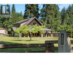 352 Ships Point Rd, Fanny Bay, BC V0R1W0 Photo 47