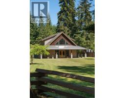 352 Ships Point Rd, Fanny Bay, BC V0R1W0 Photo 50