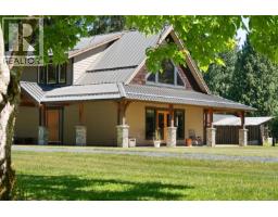 352 Ships Point Rd, Fanny Bay, BC V0R1W0 Photo 52