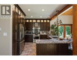 Kitchen - 352 Ships Point Rd, Fanny Bay, BC V0R1W0 Photo 8