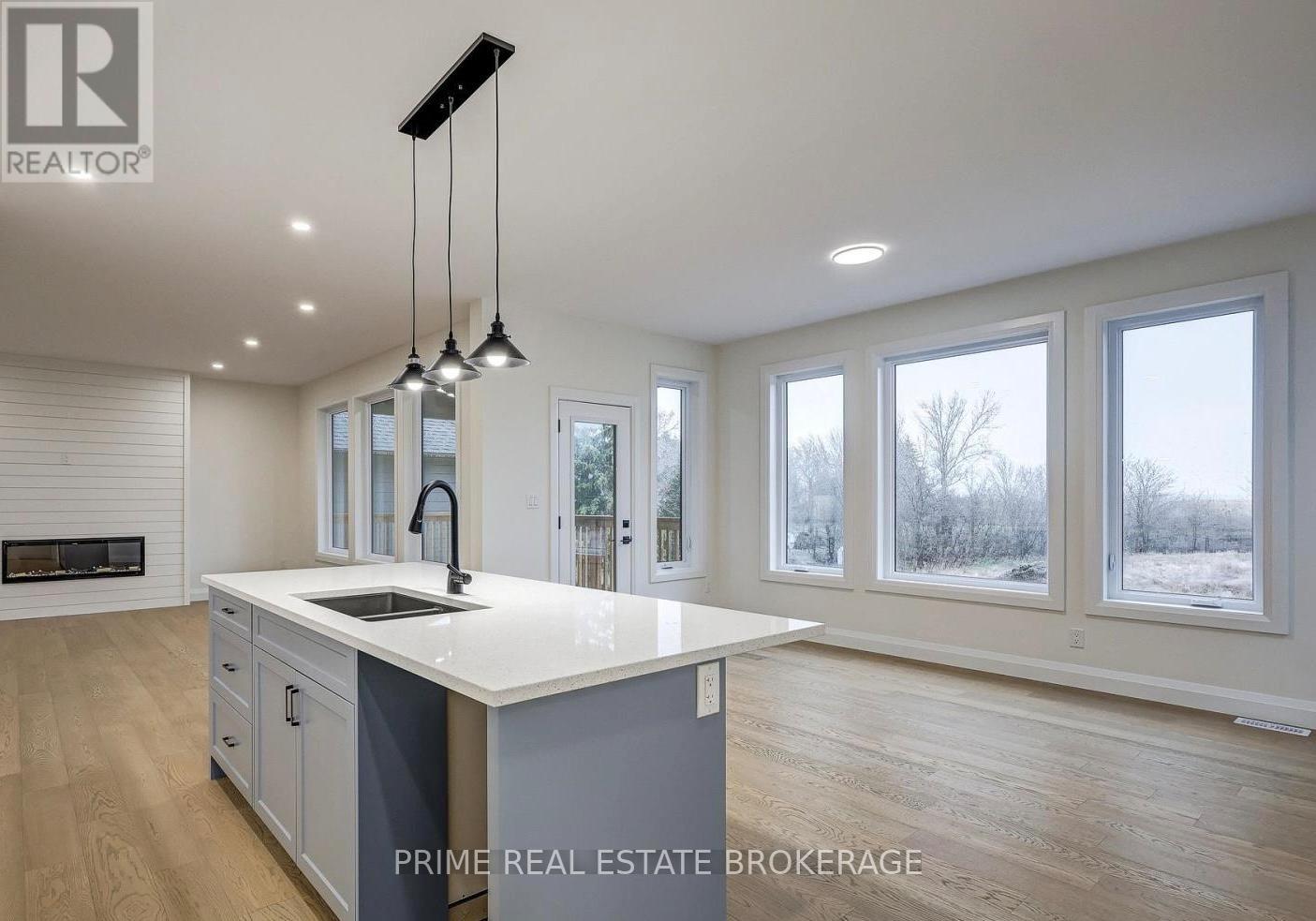 8074 UNION ROAD - 19