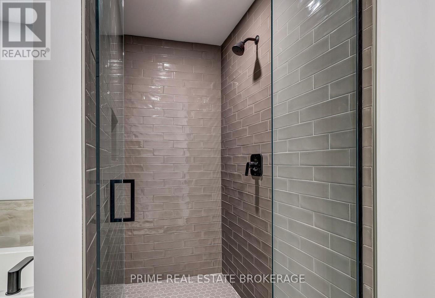 8074 UNION ROAD - 27