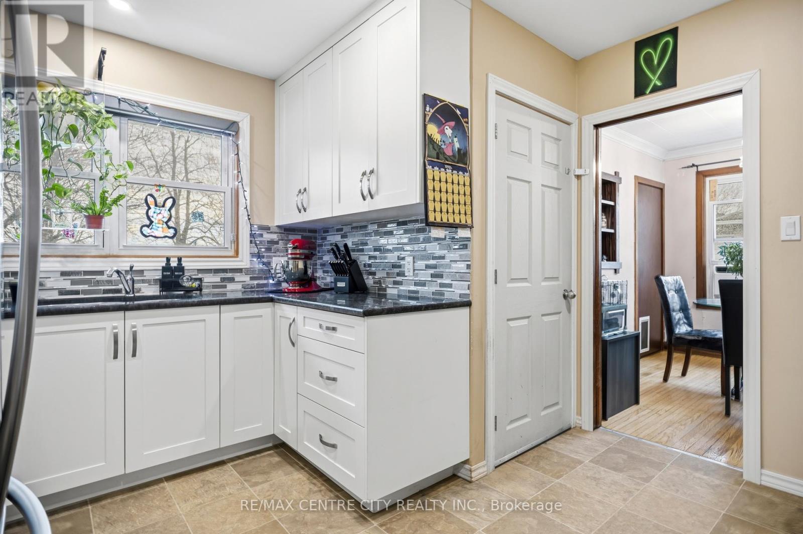 194 CENTENNIAL AVENUE - 12