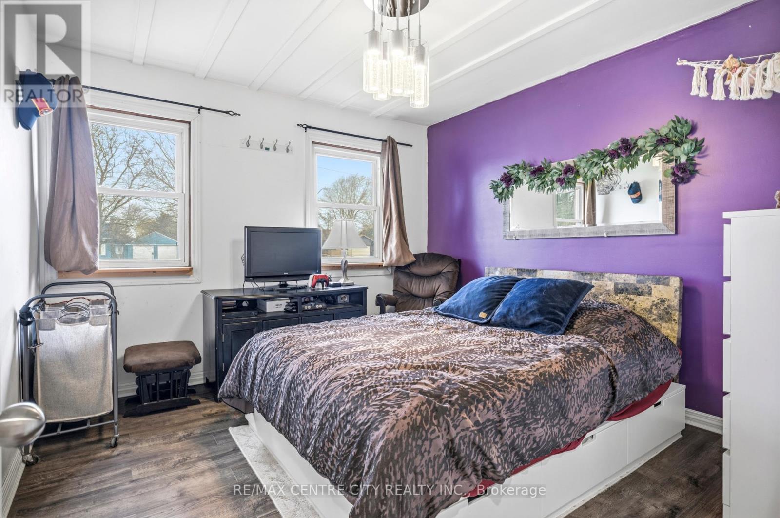 194 CENTENNIAL AVENUE - 13