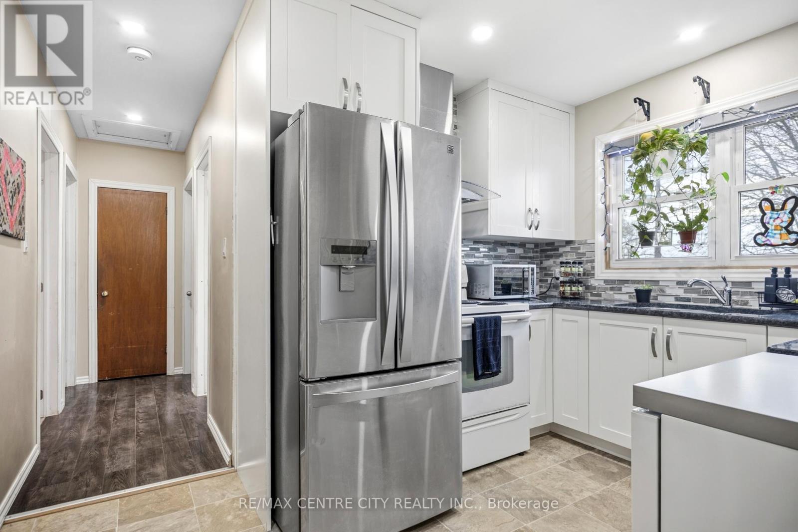 194 CENTENNIAL AVENUE - 9